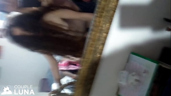 Image Caiu na Net Novinha de 18 Aninhos, Safada de Recife, Chupando um Piroc&atilde_o e Dando a Bucetinha Gostosa!