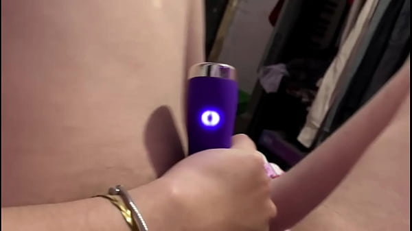 Image TRANS GIRL IS VERY HORNY REMEMBERING HER EX-BOYFRIEND AND USES HER VIBRATOR TO COME HANDS-FREE