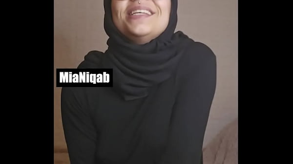 Image Arab HouseWife Mia Niqab Compilation 7