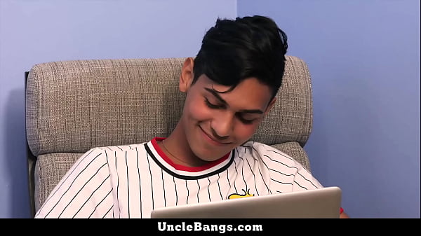 Image The Handsome Stepfather Is Happy to See His Boys Getting Along - Unclebangs