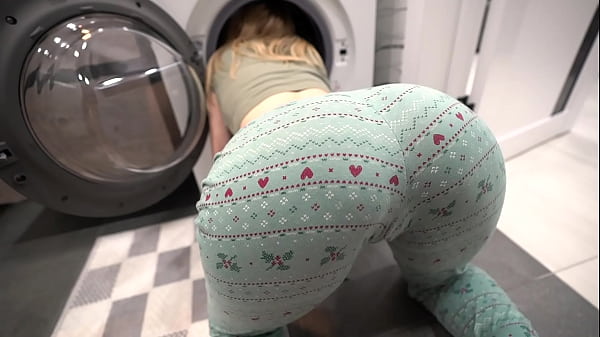 Image step bro fucked step sister while she is inside of washing machine - creampie