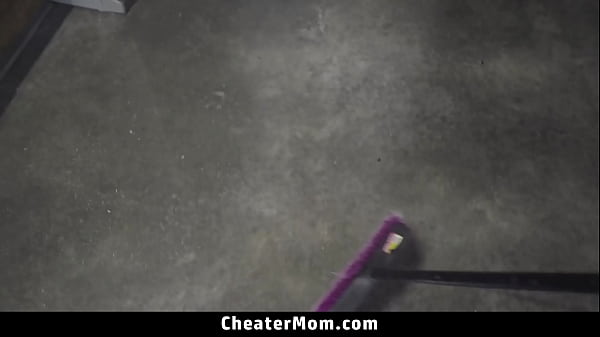 Image Stepmom Starts Nagging Her Stepson and Telling Him to Do His Chores - Cheatermom