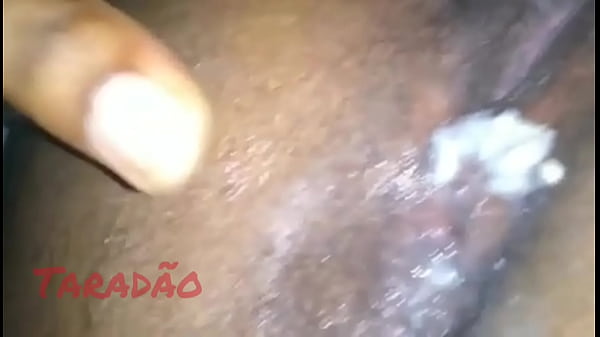 Image Preta do rabo guloso gozando pelo cuzinho