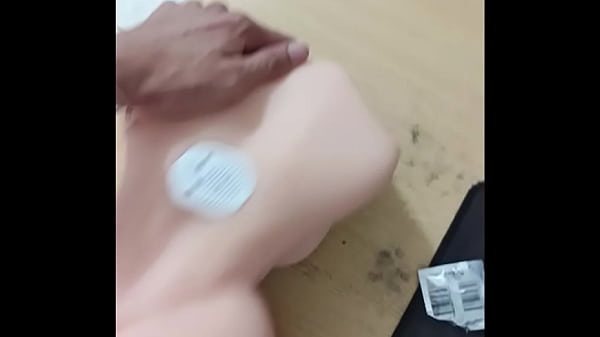 Image testing sex doll FOLLANDOLA