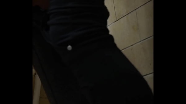 Image Leaky Pussy in Public Huge Restroom Creampie