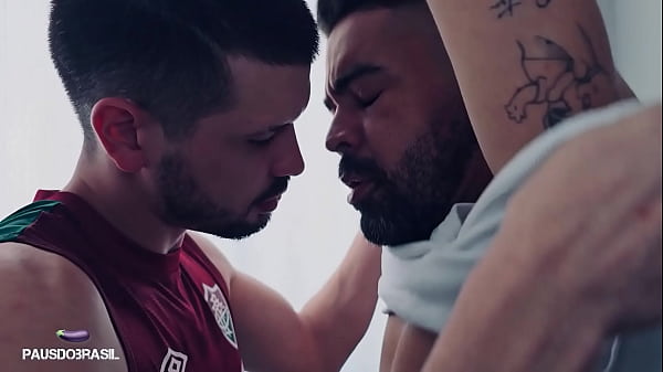 Image Entre tapas e beijos e pau grosso