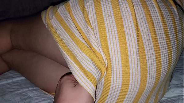 Image sexo con mi hijastra se baja las bragas y follamos con vestido