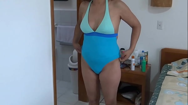 Image On the beach, I shave my hairy pussy and masturbate in front of my stepson.