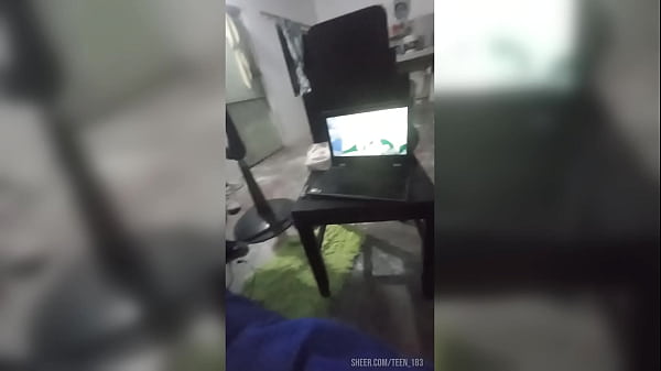 Image HOMEMADE SEX WITH A CUTE 18-YEAR-OLD GIRL