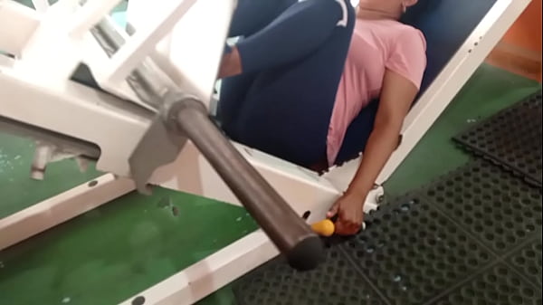 Image invite the big ass from the gym after her leg routine