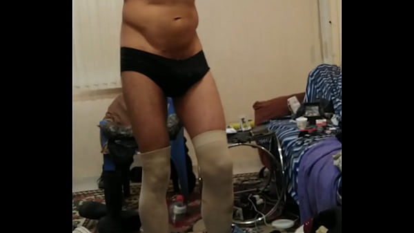 Image Hola me encontr&eacute_ ropita y yo aqu&iacute_ de caliente mariquita prob&aacute_ndomela a ver si le gusta com&eacute_ntame que les gustar&iacute_a que hiciera