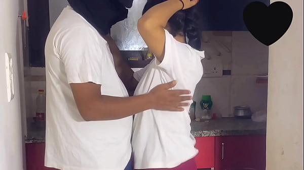 Image Una puta colegiada me chupa la verga antes de irse a estudiar