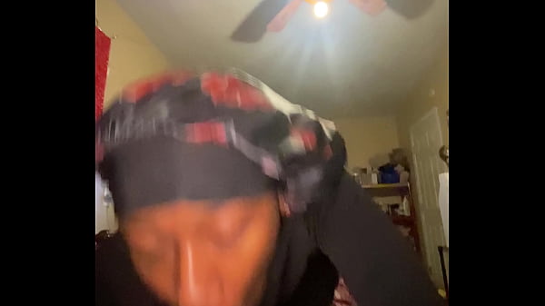 Image Cum in her mouth and she didn&rsquo_t notice