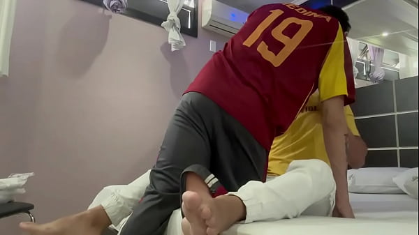 Image Magrelo pauzudo destruiu meu cuzinho e ainda me deu leite na boca.