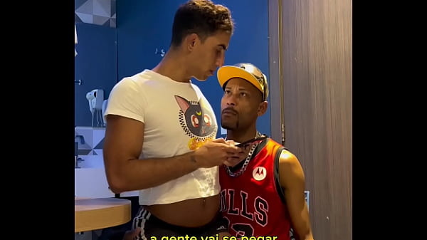 Image vizinho XXL 26cm comendo vizinha gostosa e afeminada