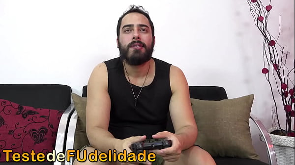 Image Coroa peituda fez alegria do melhor amigo do filho