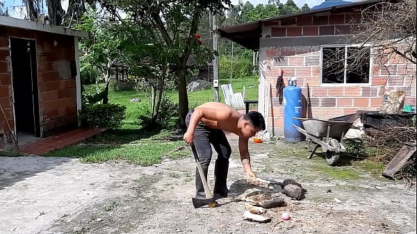Image Wife is unfaithful with her husband's worker