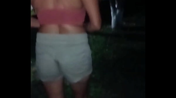 Image Cu&ntilde_ada cumpliendo apuesta despu&eacute_s de la fiesta y acab&eacute_ corri&eacute_ndome dentro de ella (Copilaci&oacute_n).
