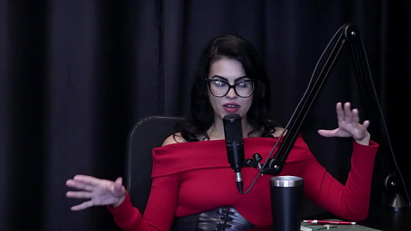 Image Falou dos novos projetos, tem fetiche de sexo anal, o marido &eacute_ um faz tudo, e a diferen&ccedil_a entre os porn&ocirc_s... - Bruna Ferrari (WATCH ON: SHEER/RED)