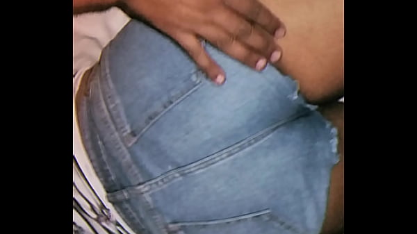 Image Me quede descansando y cuando menos lo esperaba mi padrastro hizo esto! Amateur real