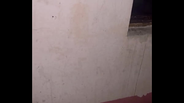 Image Nos metimos a una casa abandona con mi amigo y le termin&eacute_ haciendo un rico oral