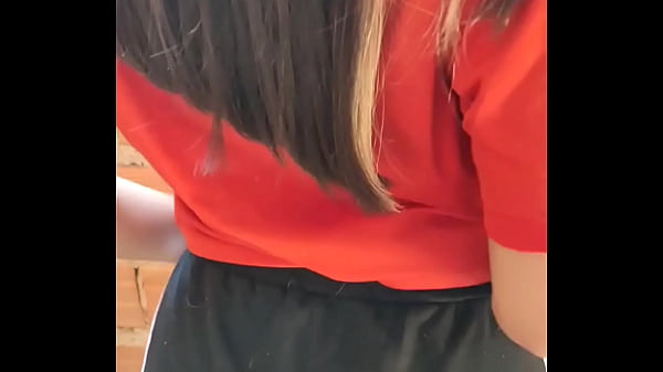 Image MI VECINA ACABA DE TERMINAR CON SU NOVIO Y ME LLAMA PARA HACER RETOS TERMINO FOLLANDOMELA CASERO REAL LATINA