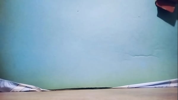 Image Chubby queen bouncing booty and boobs on the floor