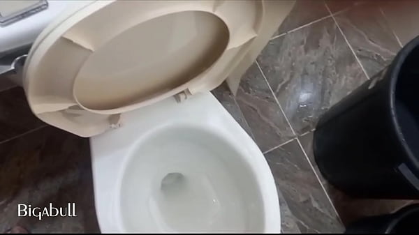Image Masturbaci&oacute_n en el ba&ntilde_o