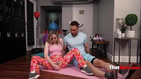 Image Namaste Naked with Stepmom - Alaina Taylor | ThatMylf