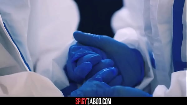 Image Two medical workers fuck during the pandemic