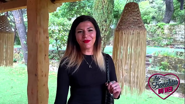 Image Gwen, belle femme, s'en prend plein la chatte