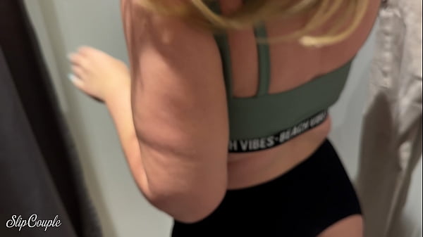 Image Having fun in a clothing Store - dirty public action with a blonde Girl !