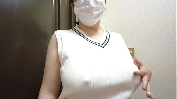 Image Married woman masturbating in the entrance：The full video is&rarr_https://www.xvideos.red/channels/aika-frau