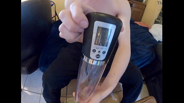 Image PUMPING TO MAKE MY COCK BIGGER THEN CUM