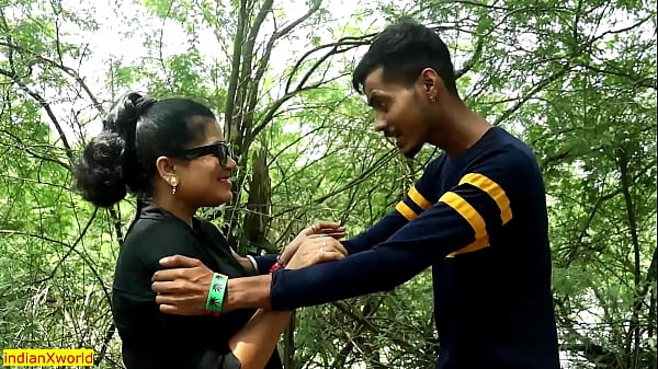 Image Indian desi Beautiful Bhabhi outdoor romance! Indian Desi Rough Sex