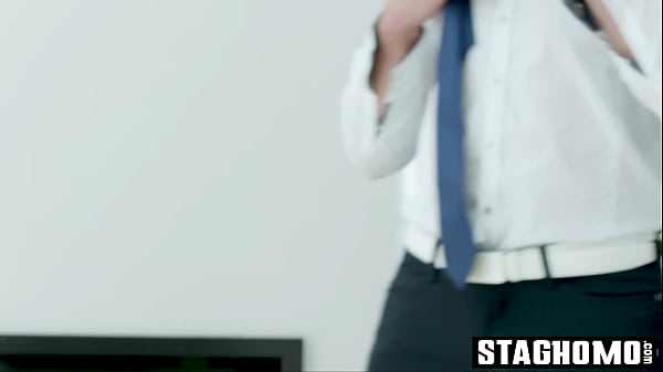Image Fuck me, Jay Stryker is really HUNGRY today! He eats Bastian Karim's asshole with such appetite that you would think that he didn't eat for days on end!