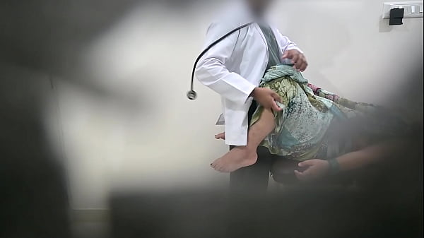 Image Telugu Andhra doctor satisfying sexual desire from a patient lady