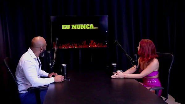 Image A m&atilde_e e pai a apoia, transou com tr&ecirc_s, respondeu as perguntas do &quot_eu nunca&quot_, e mama, senta ou passa - Bruna Ferrari (WATCH ON: SHEER/RED)