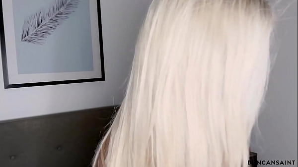 Image Blonde MILF loves to eat stud's ass