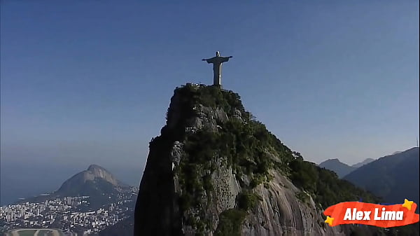 Image Fui ajudar minha amiga gostosa e realizei o meu sonho de transar com ela e tive a felicidade de comer o c&uacute_ da safada