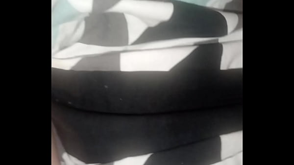 Image Me encontre a la conejita de pascua masturbandose y me la folle