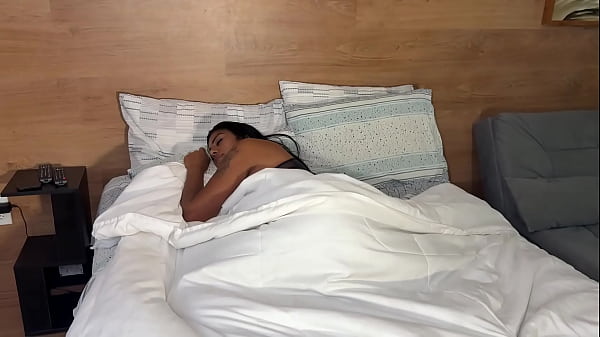 Image IARA SONHA COM MORENO TE FUDENDO
