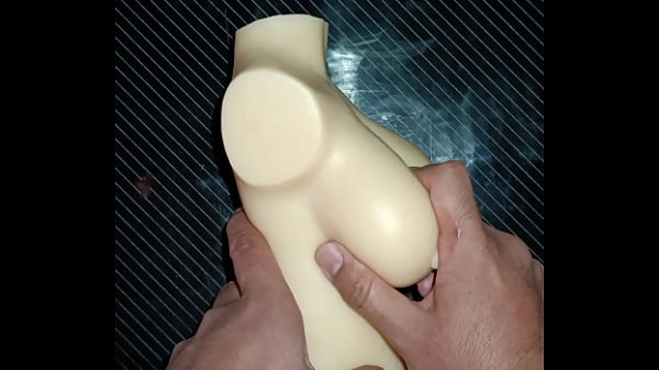 Image Dolly da vueltas sobre mi pene! Su vaginita apenas aguanta.