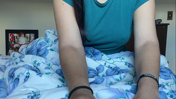 Image Debora Mendes acorda Wellington Ribeiro com carinho e tes&atilde_o: boquete profundo e beijo nas bolas de bunda empinada
