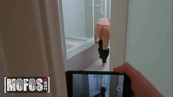 Image MOFOS - Watch Nikki Peach Seduce Her Stepbrother So She Can Milk Every Drop From His Cock