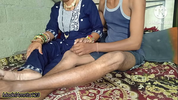 Image Amrita bhabhi ko raat me jor se chudhai
