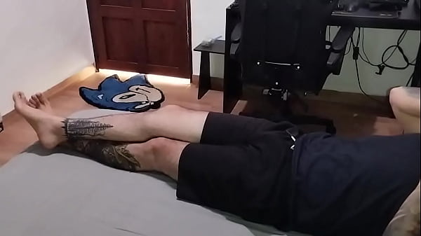 Image la esposa de mi mejor amigo me sorprende con esta mamada de garganta profunda