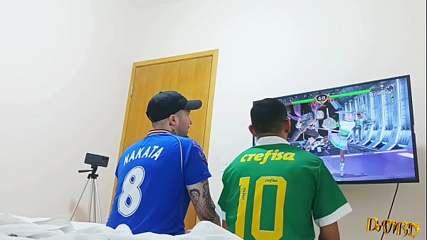 Image Quem perder no videogame tem que dar o cuzinho (COMPLETO NO RED)