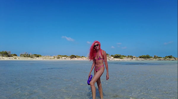 Image Extreme Bikini In Public!