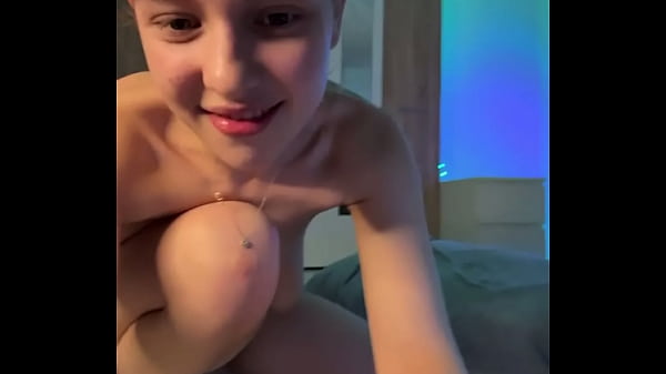 Image Fisting tight anal at the first time